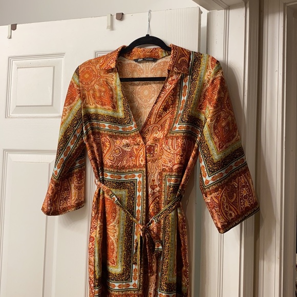 Zara Silk Pattern Belted Tunic - Picture 4 of 5